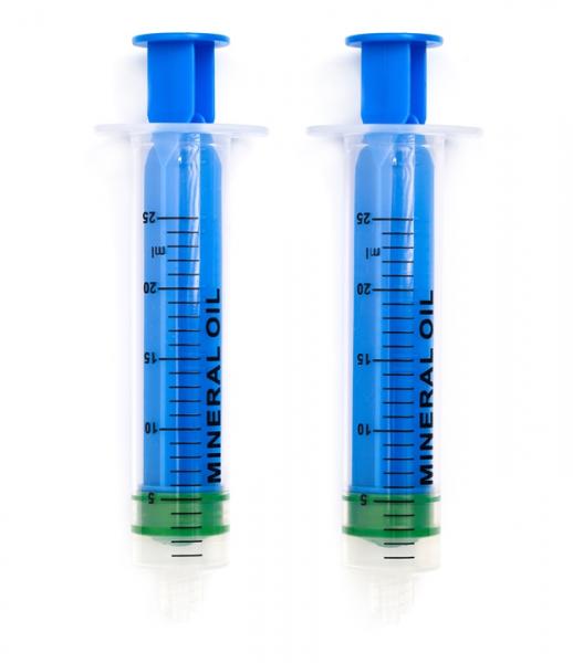 BI00111 (2018040) - Mineral oil syringes