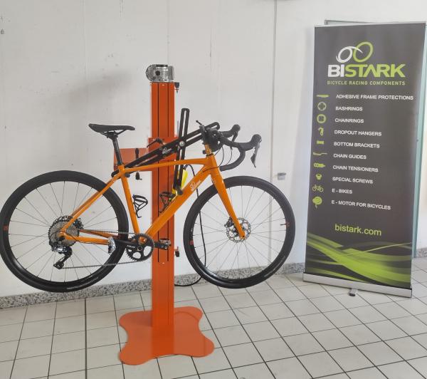 BK010 - LIFTSTARK 1, electric bicycle lifter